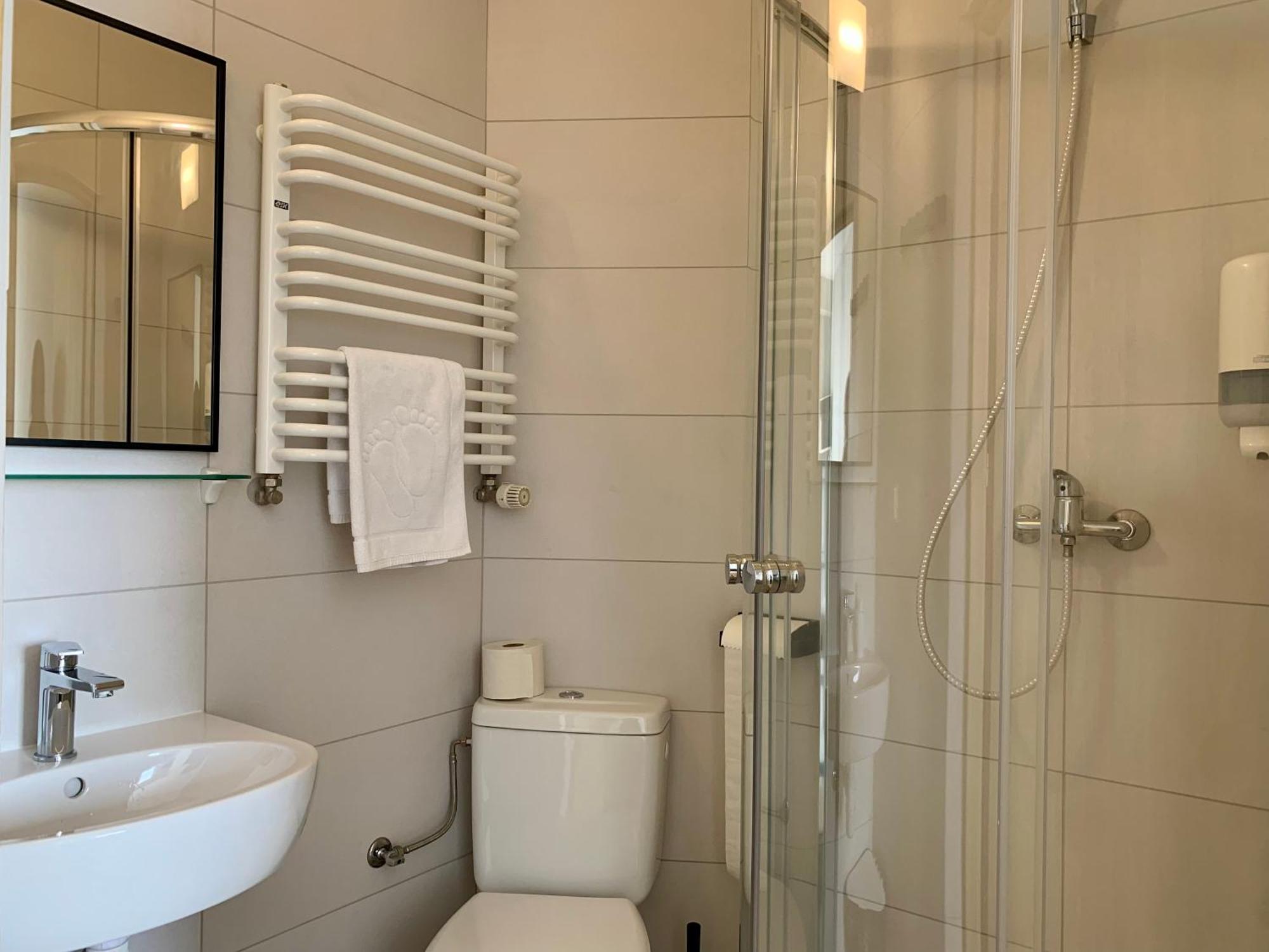 Bed & Breakfast Premium & Bistro - Hostelpremium Pl *